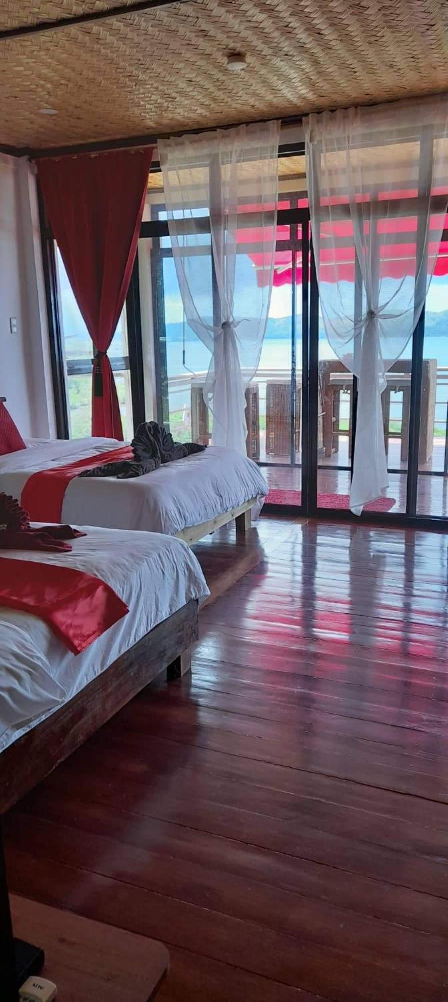 Miley Lodging Restobar New Busuanga Bilik gambar